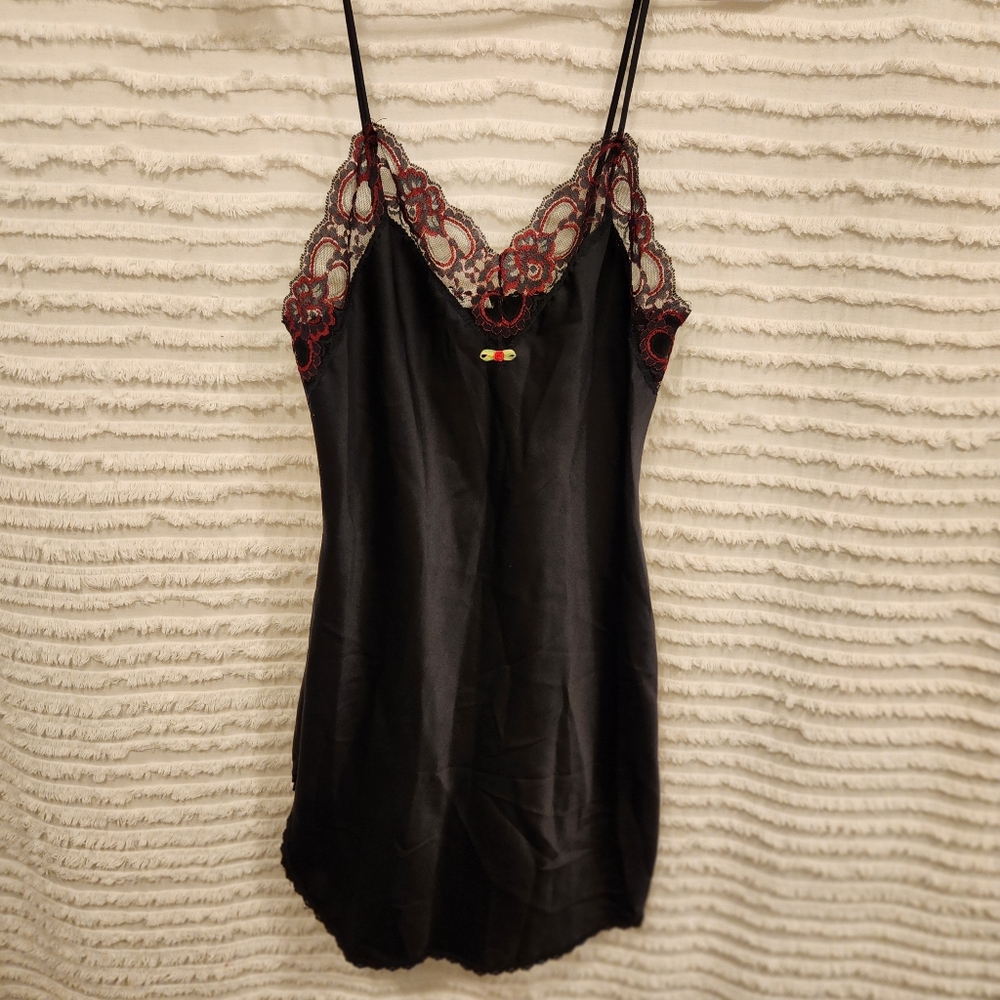 The International Boutique slip dress nightgown Black Red Lace USA Sm 34" Length